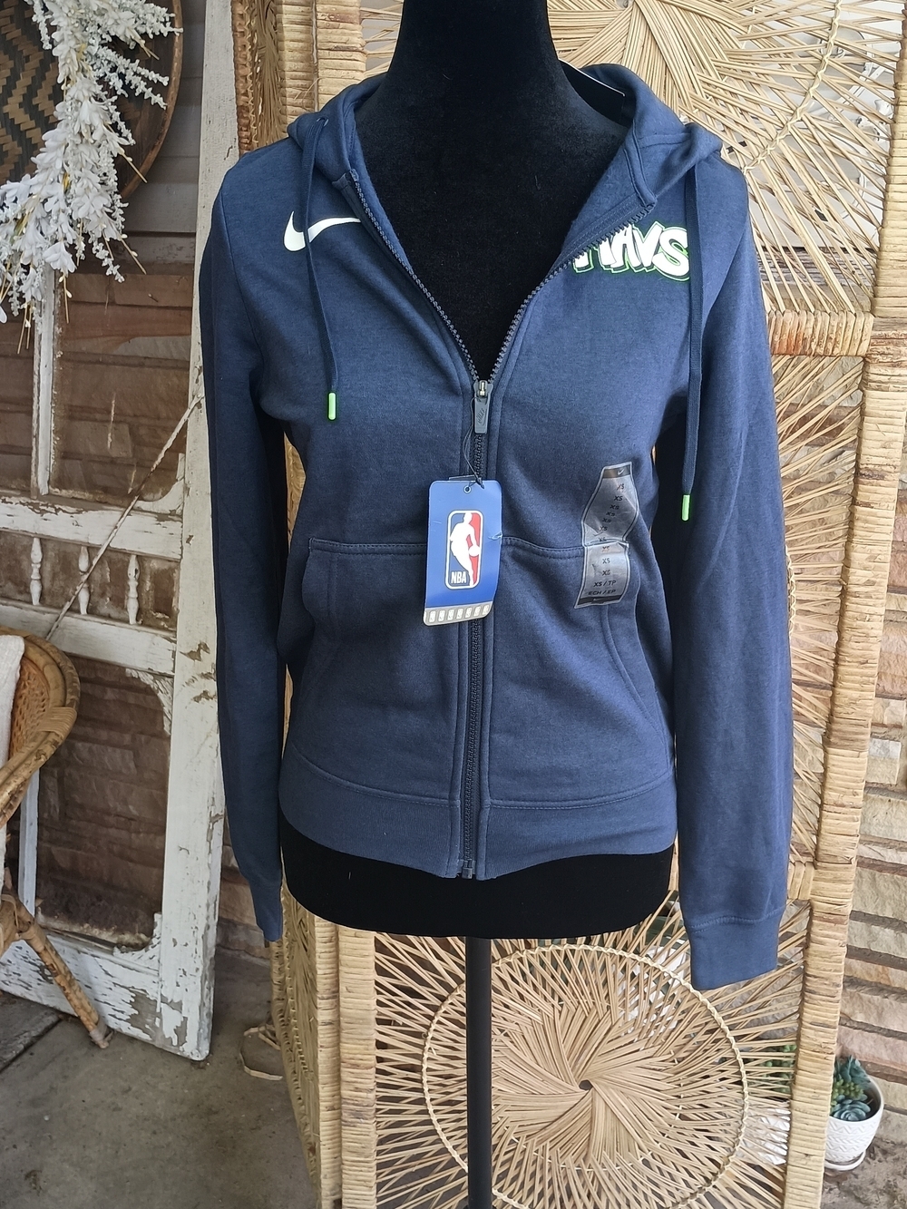Nike Navy Dallas Mavericks Full-Zip Hoodie with Green Accents_XS